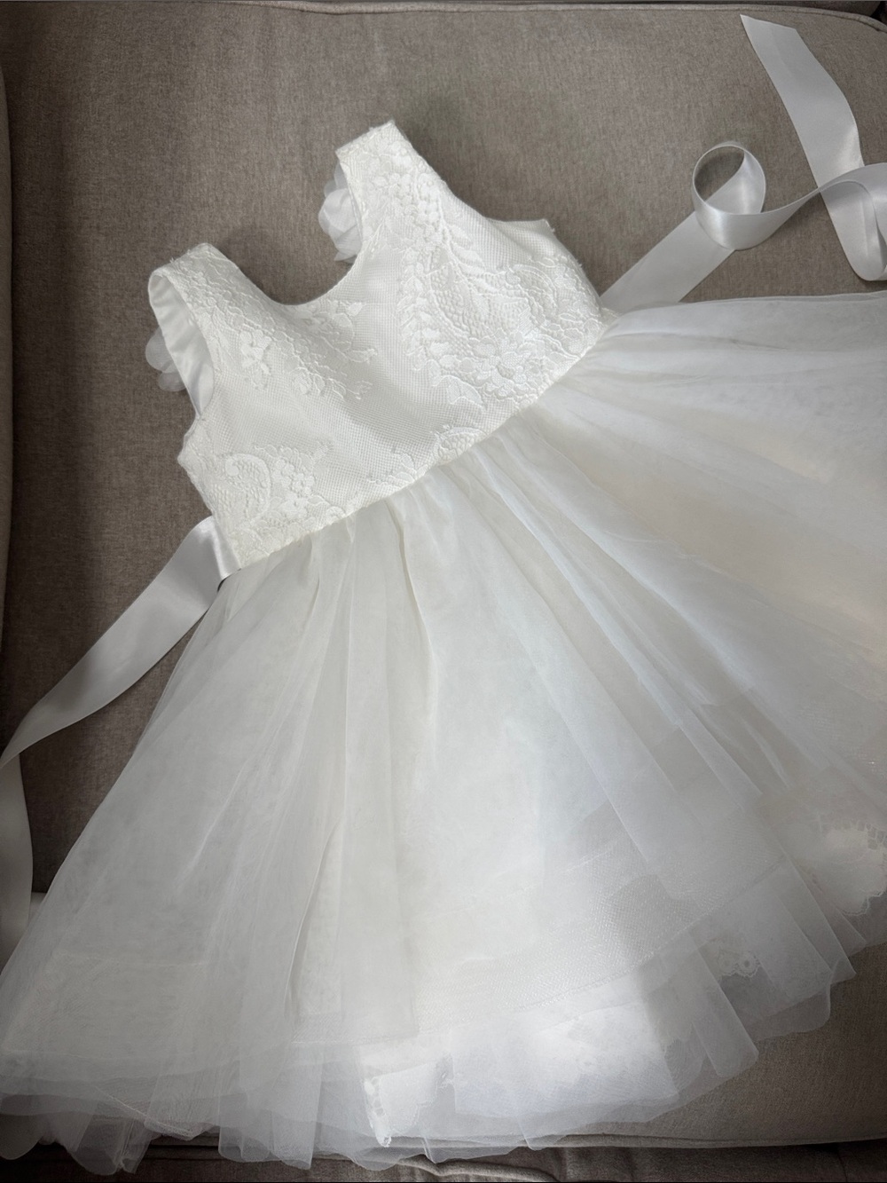 White Lace Bodice Tulle Flower Girl Dress